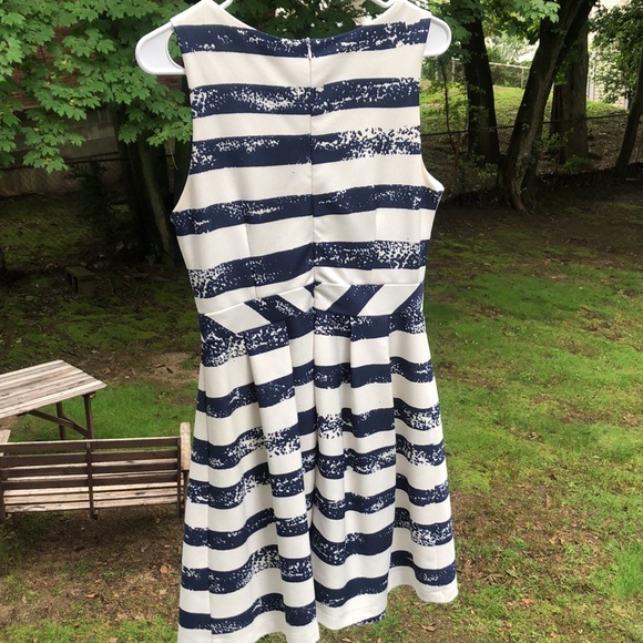 Fit & flare blue & white striped fun sea motives sleeveless dress - Picture 5 of 7